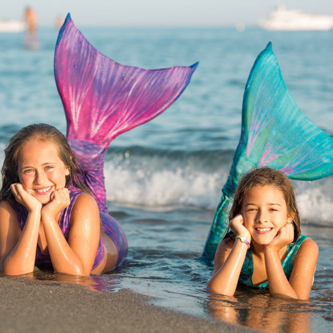 المحيط قبلة حورية البحر الذيل مجموعة